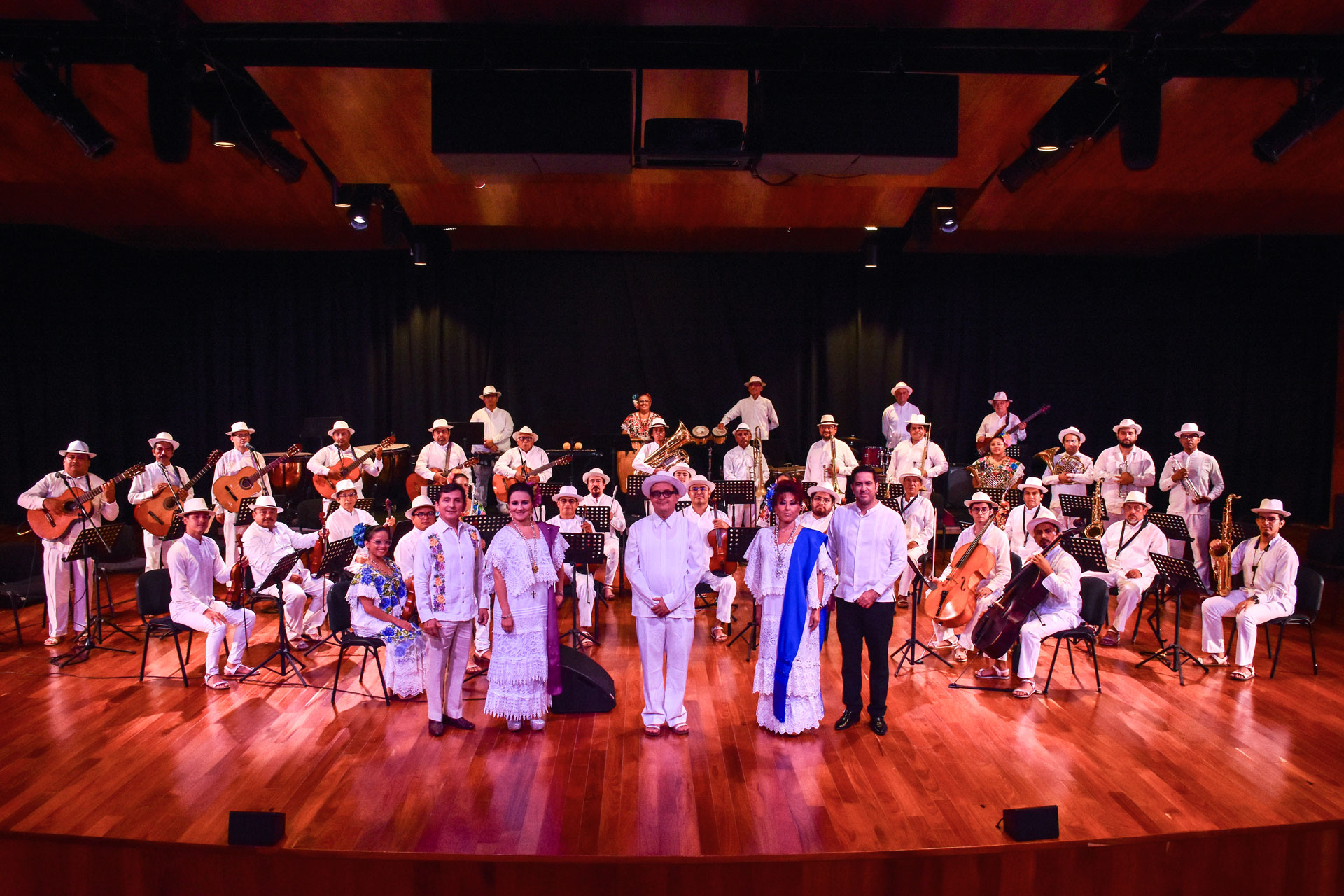 Orquesta Típica Yukalpetén