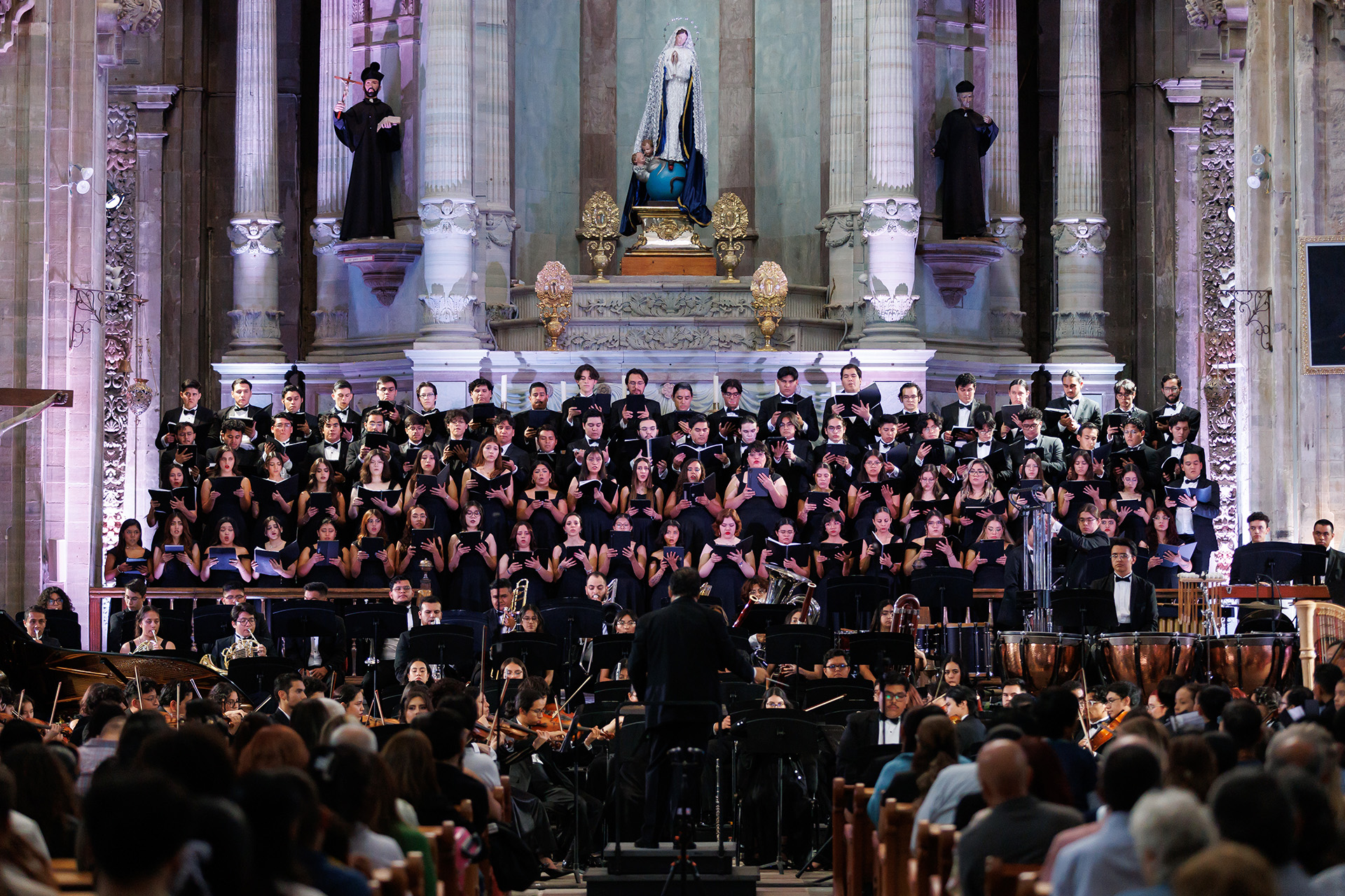 Orquesta Sinfónica Juvenil Silvestre Revueltas y Coro Juvenil del Conservatorio de Celaya