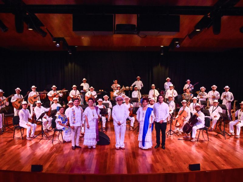 Orquesta Típica Yukalpetén