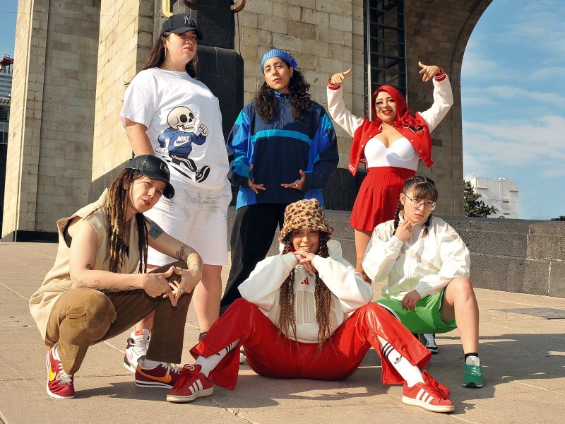 Mujer en Cypher