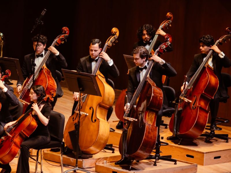 Estudio de Ópera de Bellas Artes y la Orquesta Juvenil Universitaria Eduardo Mata