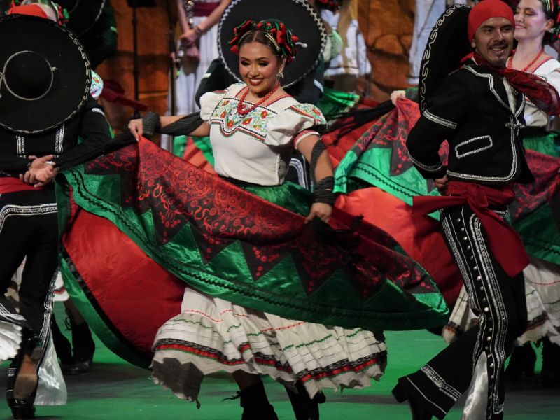 <em>Identidad viva: danza y tradici&oacute;n guanajuatense</em>
