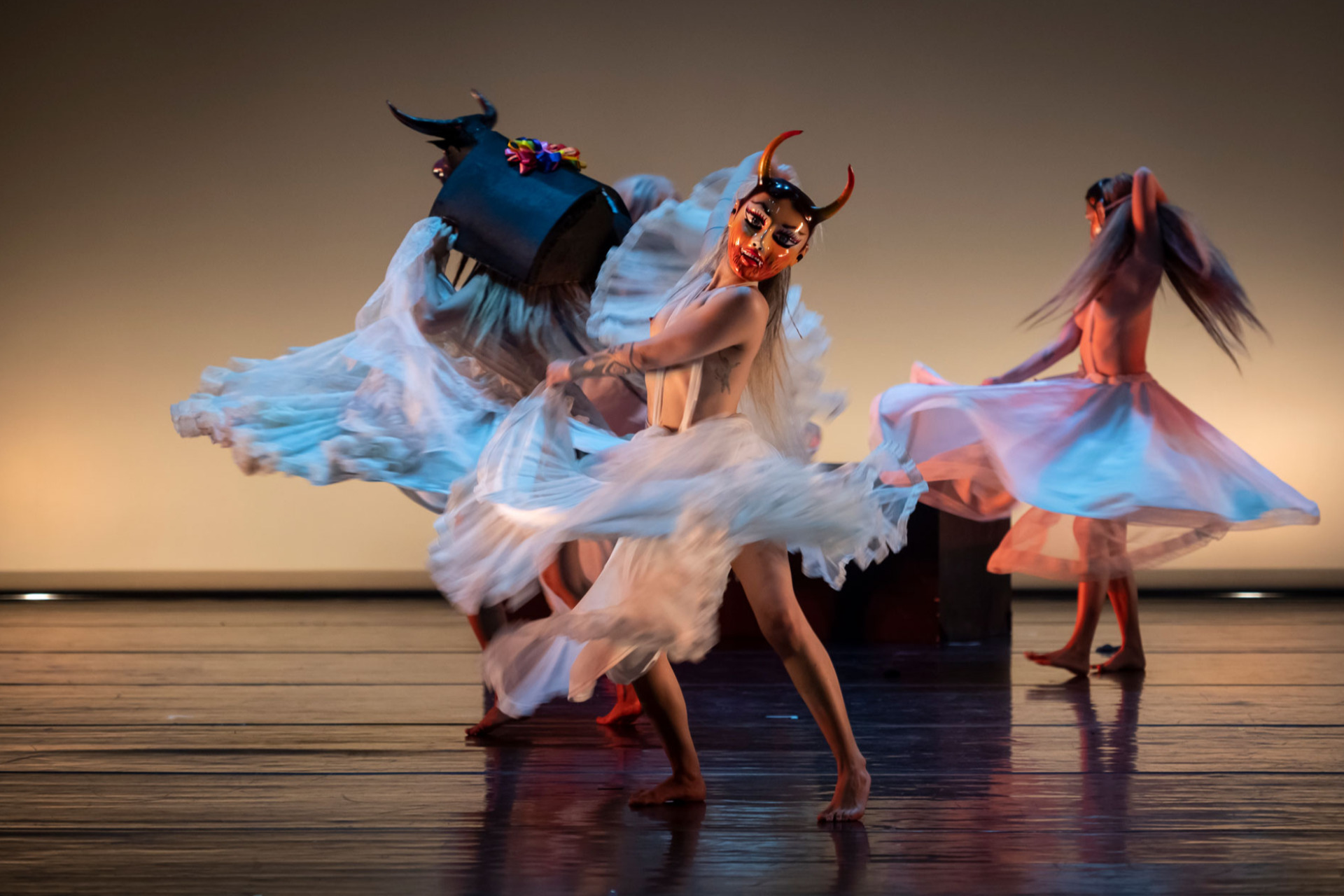 Compañía de Danza Experimental Lola Lince