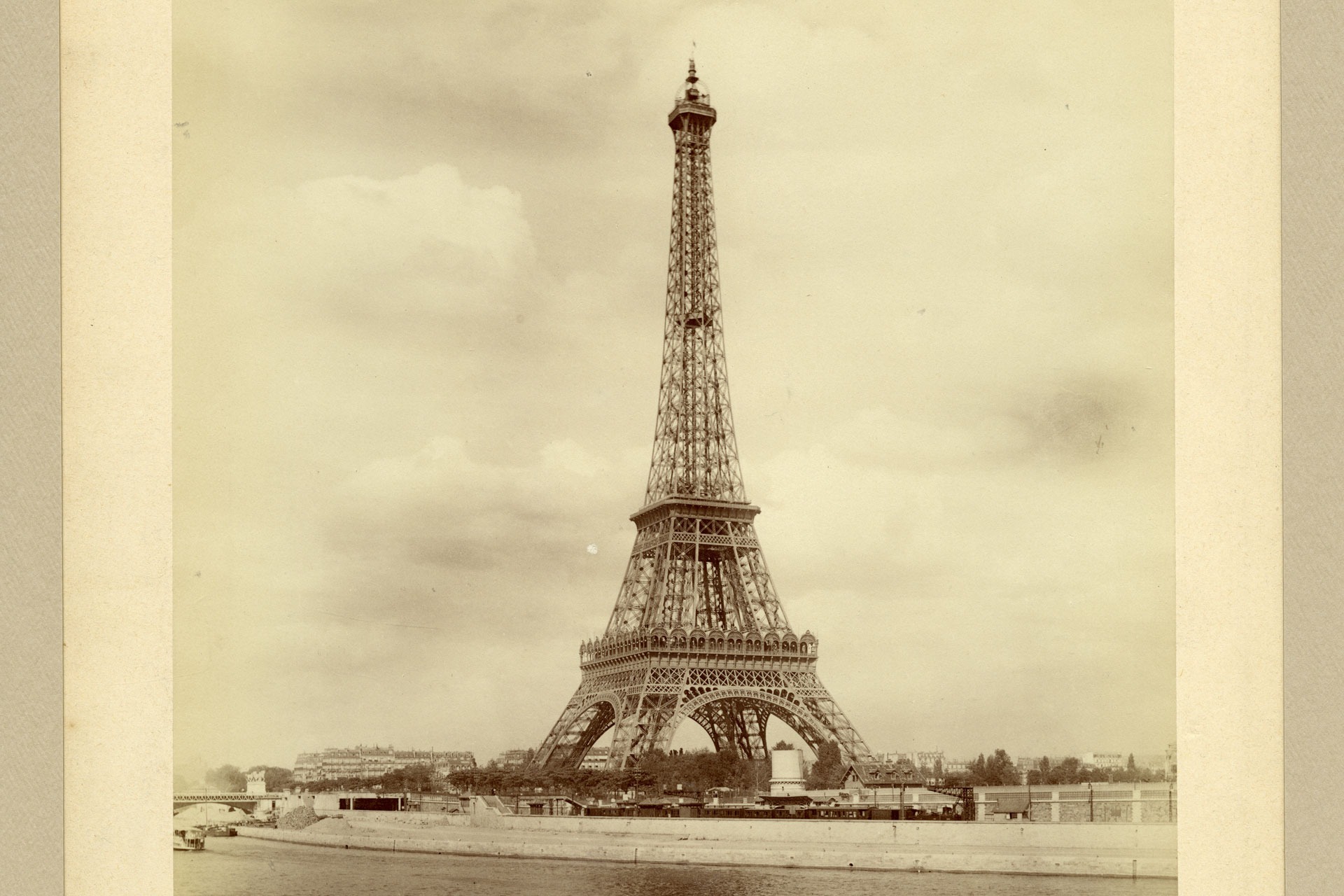 París 1900. Ciudad Luz