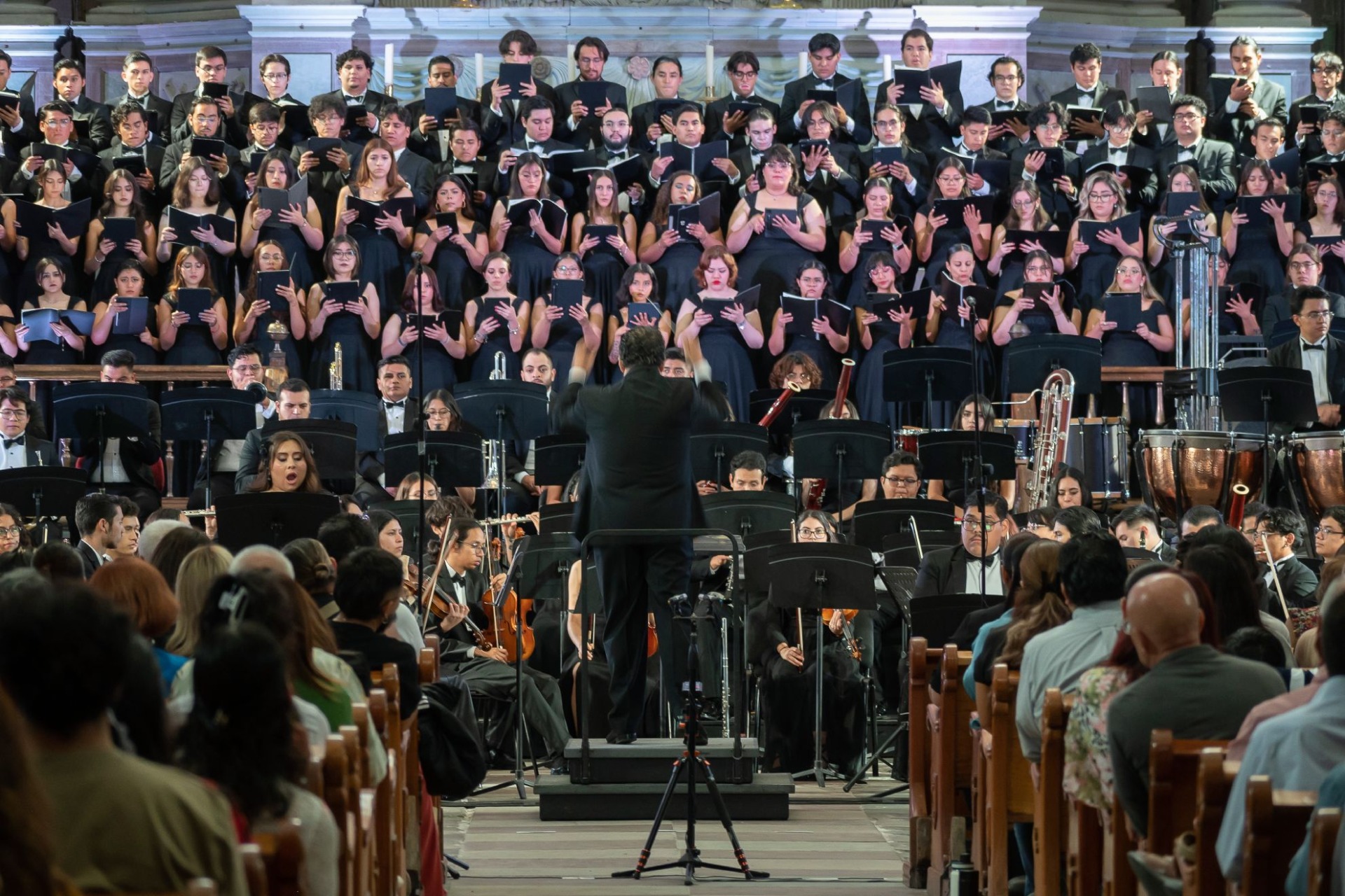 Orquesta Sinfónica Juvenil Silvestre Revueltas y Coro Juvenil del Conservatorio de Celaya