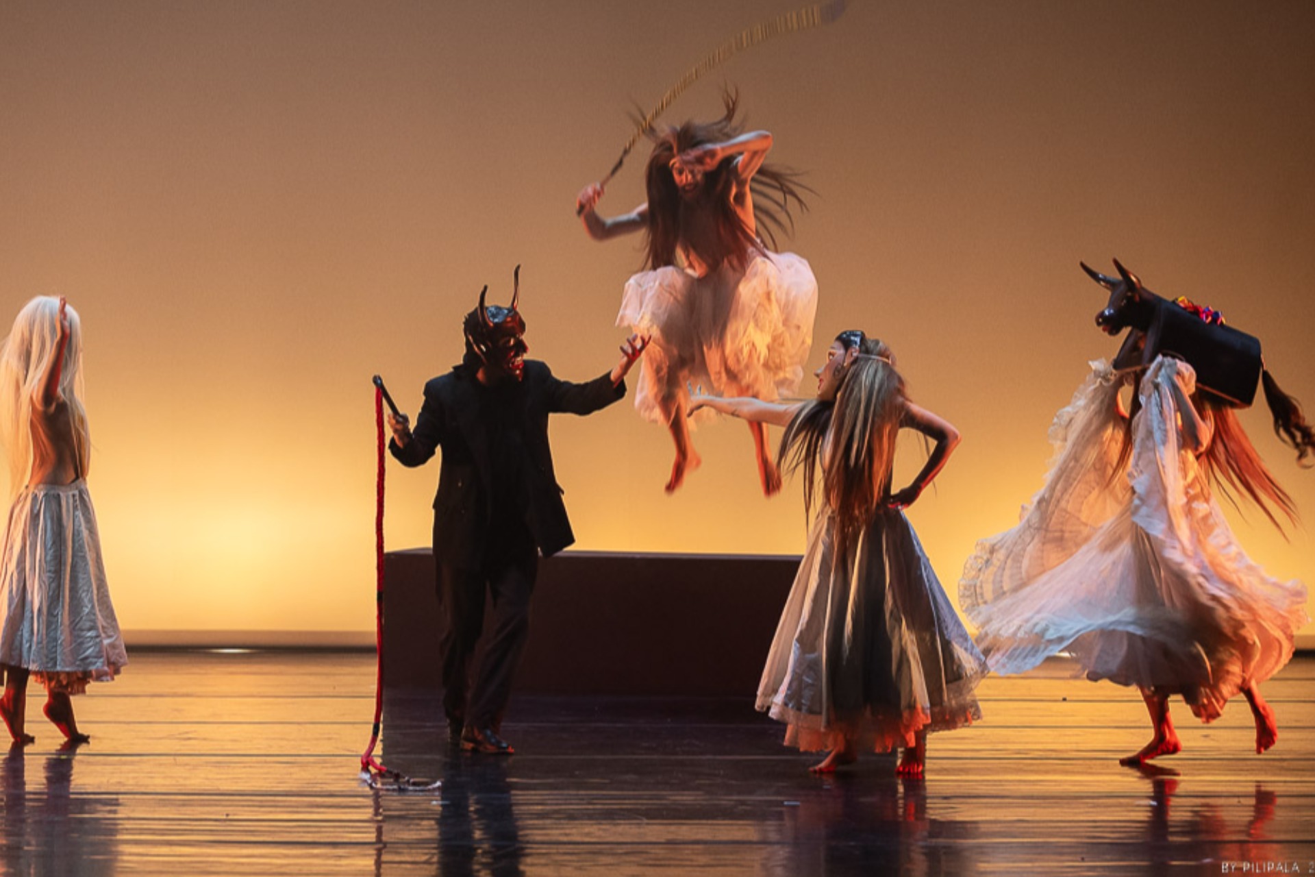 Compañía de Danza Experimental Lola Lince