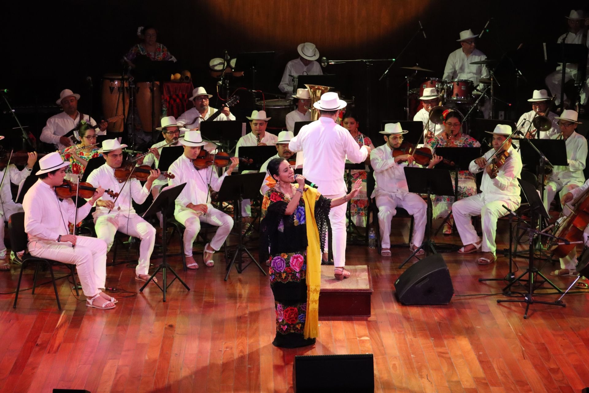 Orquesta Típica Yukalpetén