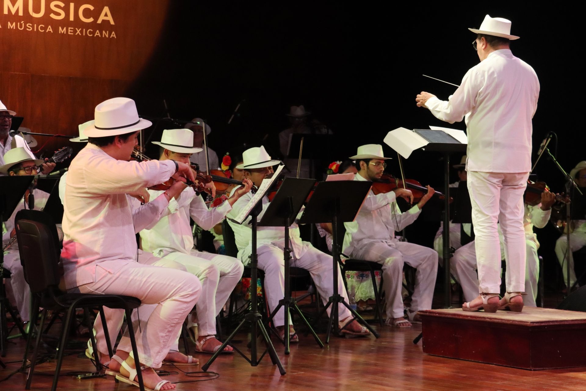 Orquesta Típica Yukalpetén
