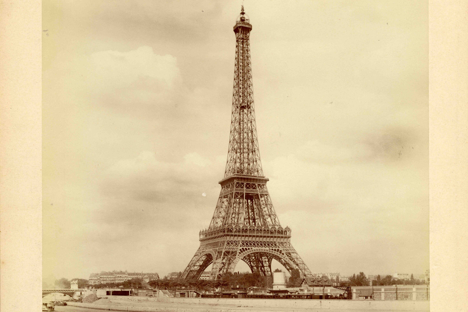París 1900. Ciudad Luz