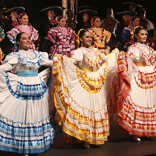 Ballet Folklórico de la Universidad de Guanajuato