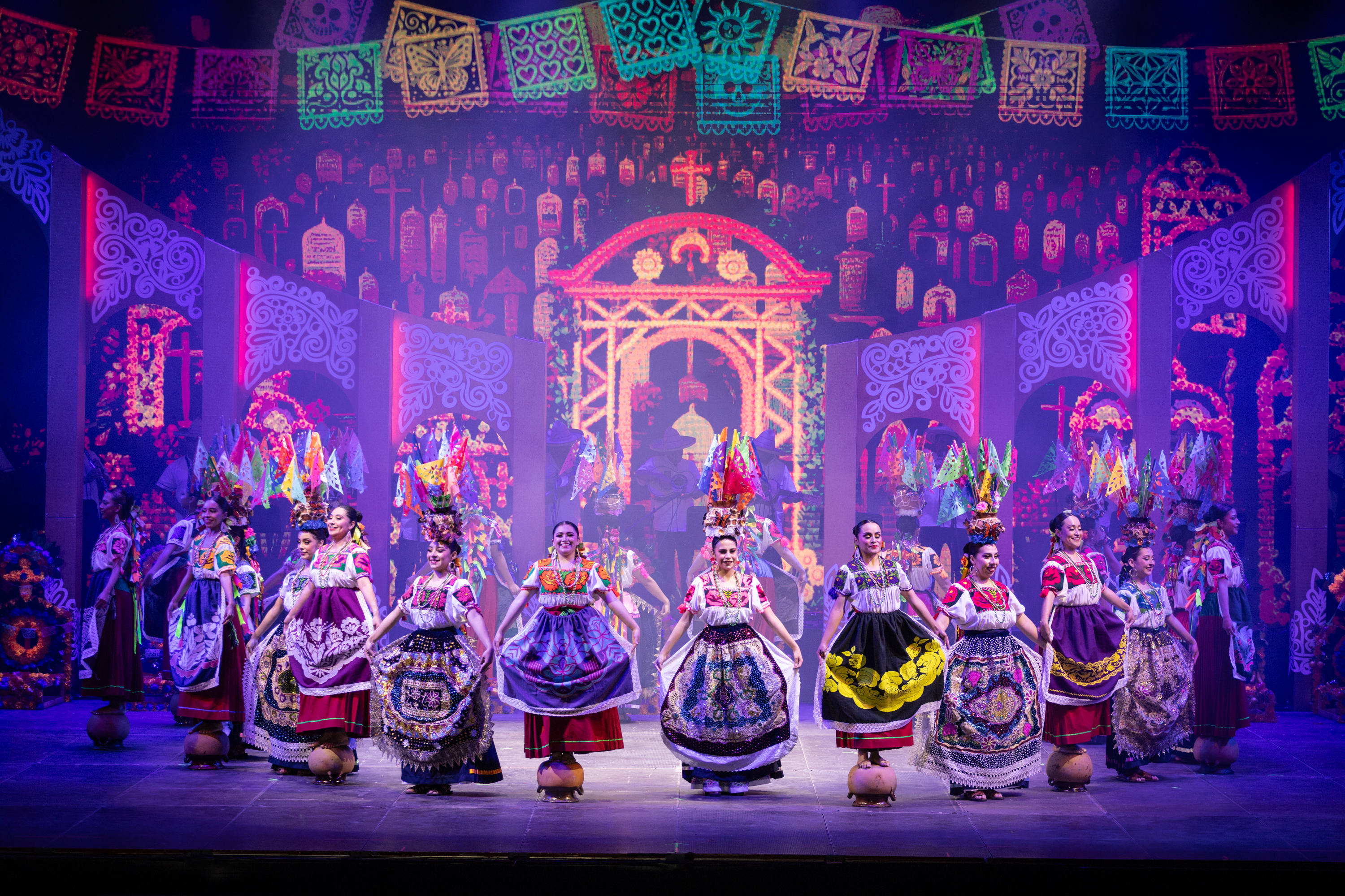 Noche de danza en el 53 Festival Internacional Cervantino