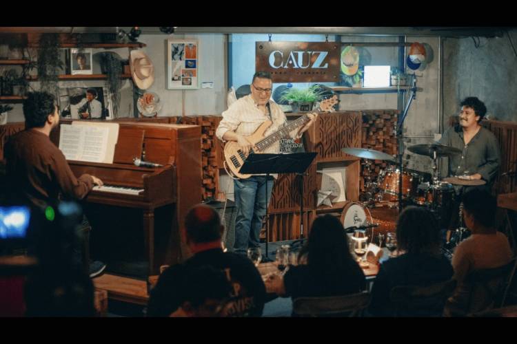 Paquito Cruz Trío, jazz con sabor mexicano y flamenco, en el 53 FIC