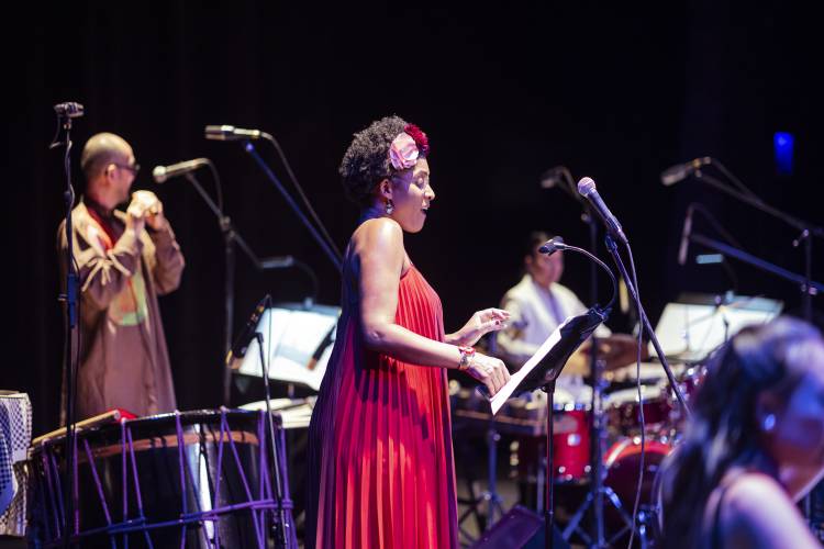 A colaboración y la improvisación, protagonistas de la noche del domingo en el 53 FIC