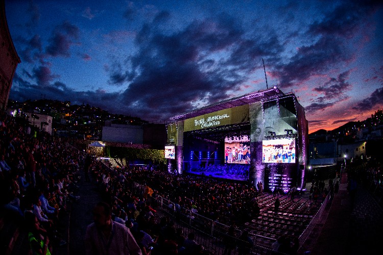 El Festival Internacional Cervantino levanta el telón en su edición 50 con un concierto de gala encabezado por Corea y México