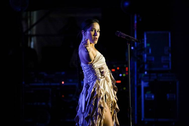 Música clásica, pop y teatro experimental cautivan al público del 53 FIC