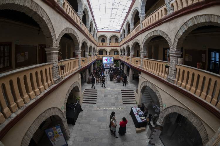 La importancia del quehacer artístico actual en las actividades académicas del 53 FIC