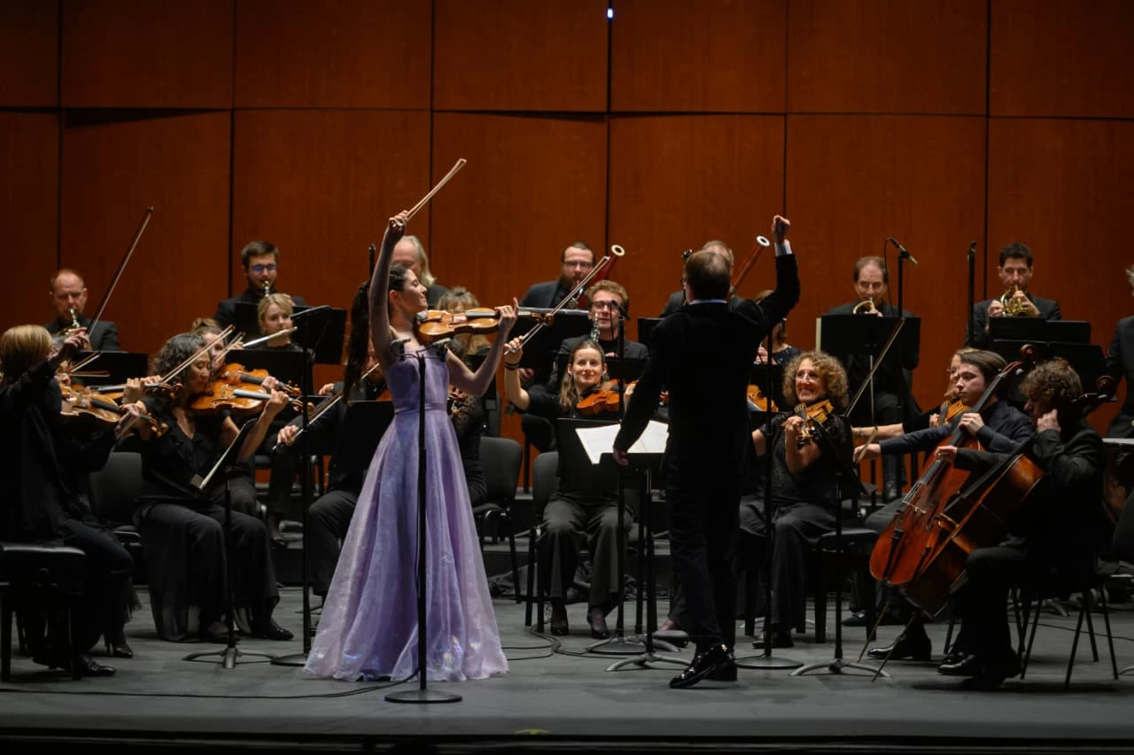 PASIÓN FLAMENCA Y VIRTUOSISMO ORQUESTAL TRIUNFAN EN EL 54 FIC