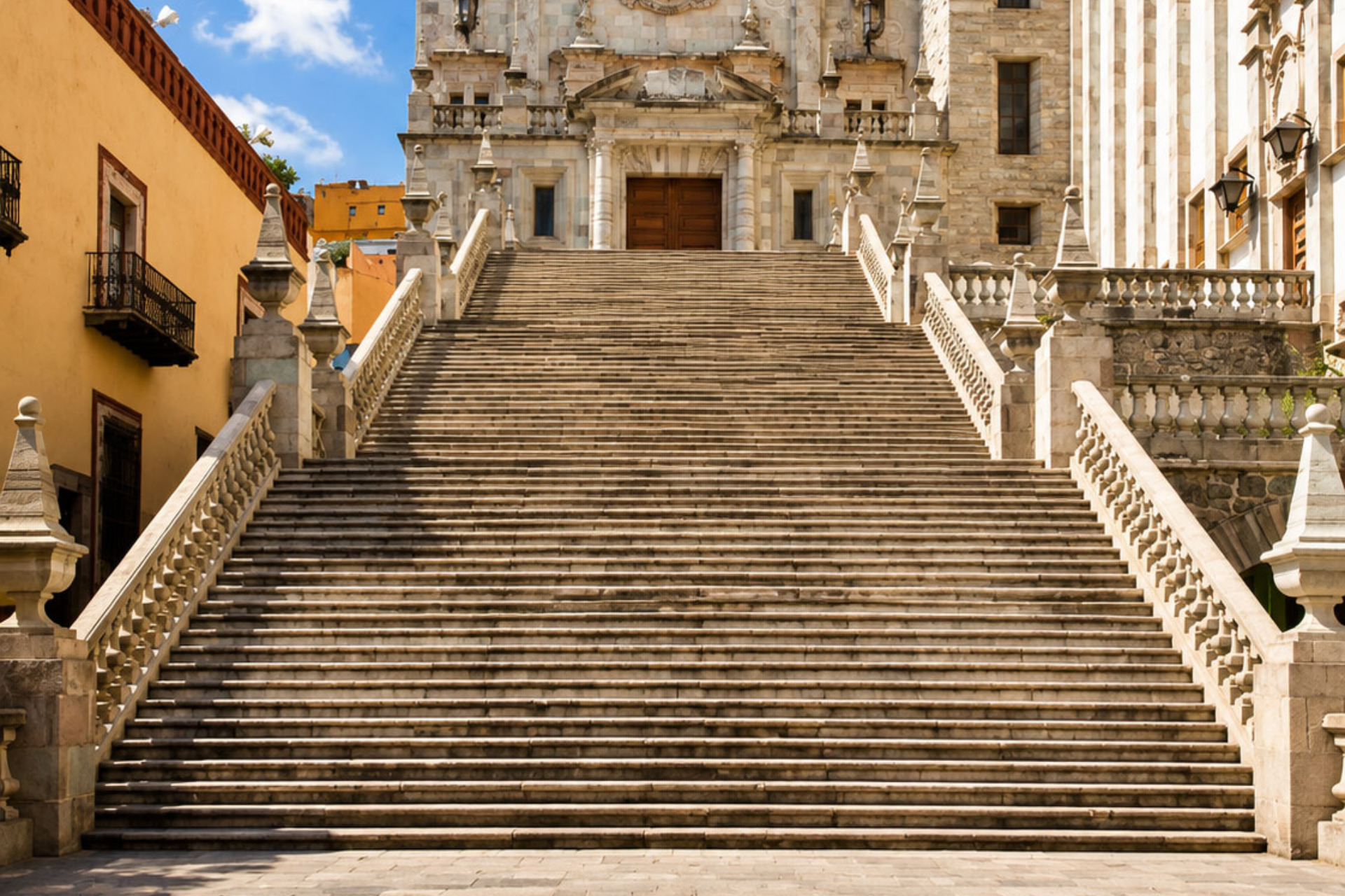 Escalinatas de la Universidad de Guanajuato